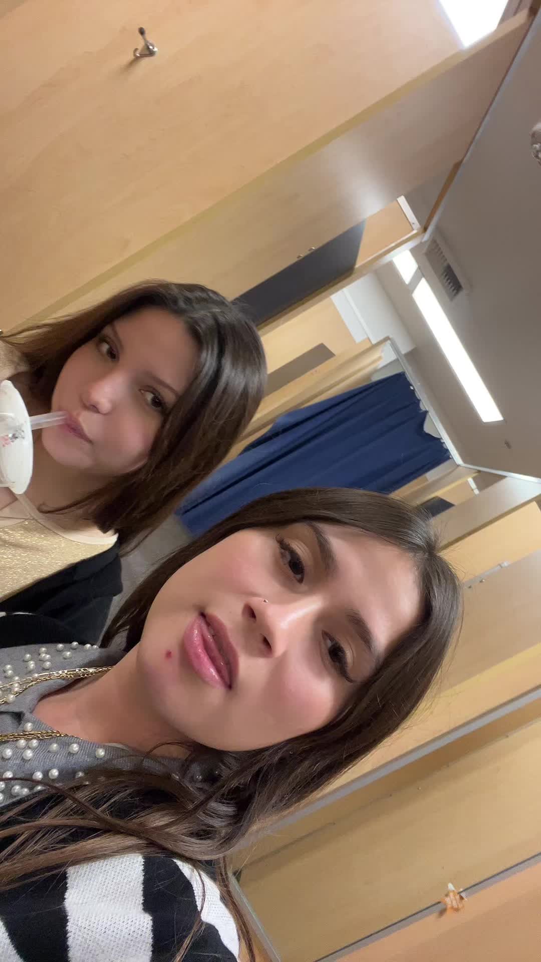 @iheartherboobiiess