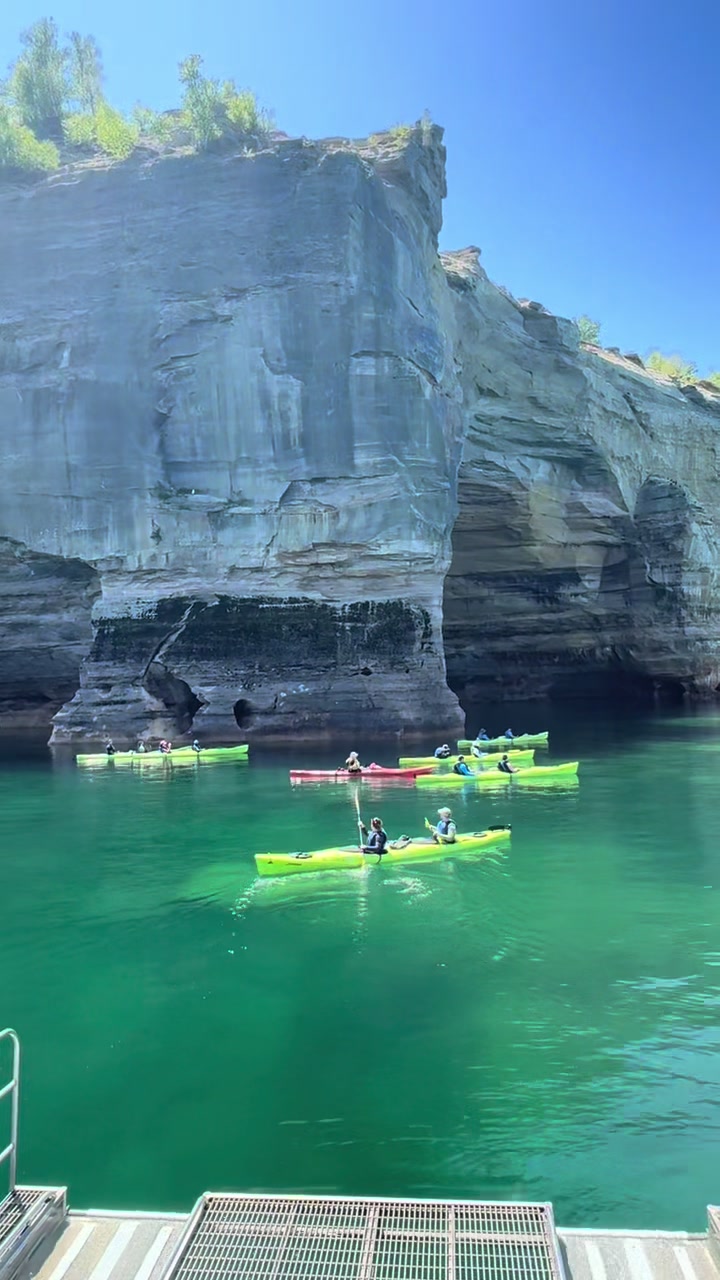 @Pictured Rocks Kayaking