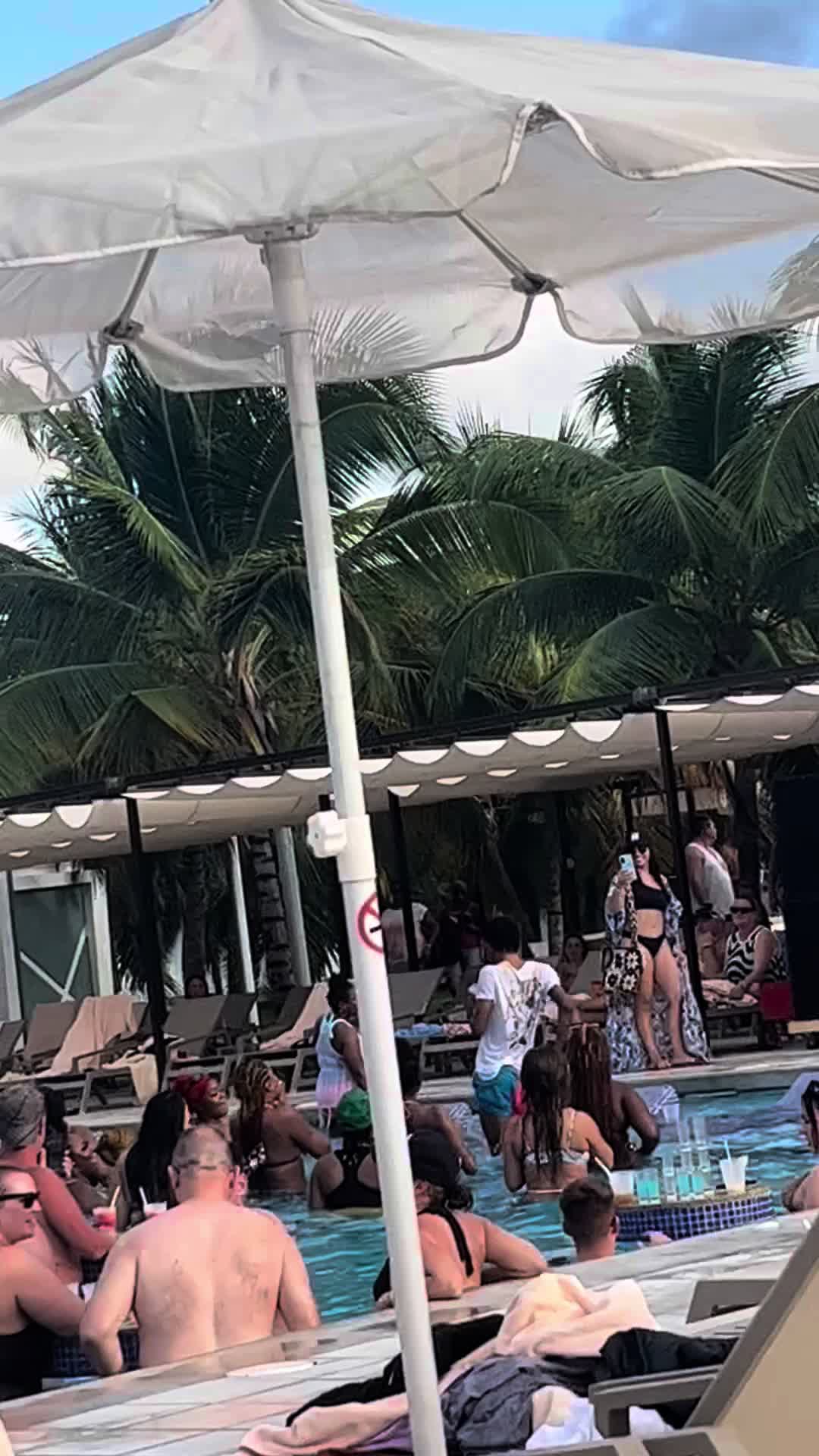 @LucyMaeB