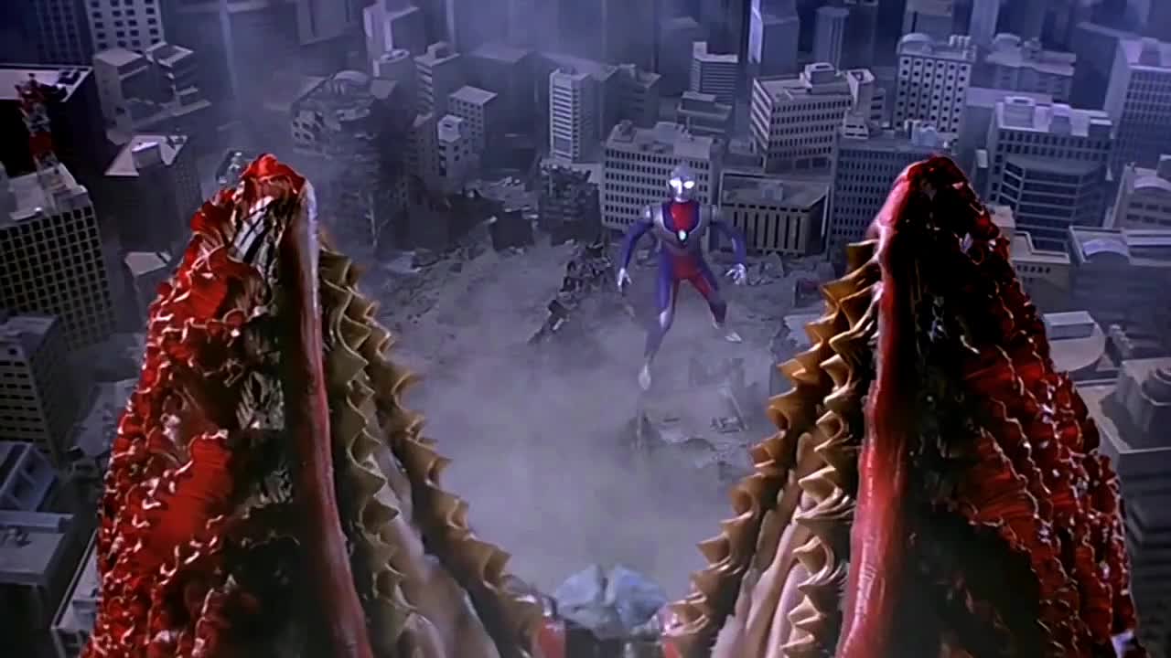 @Ultraman_Trigger_