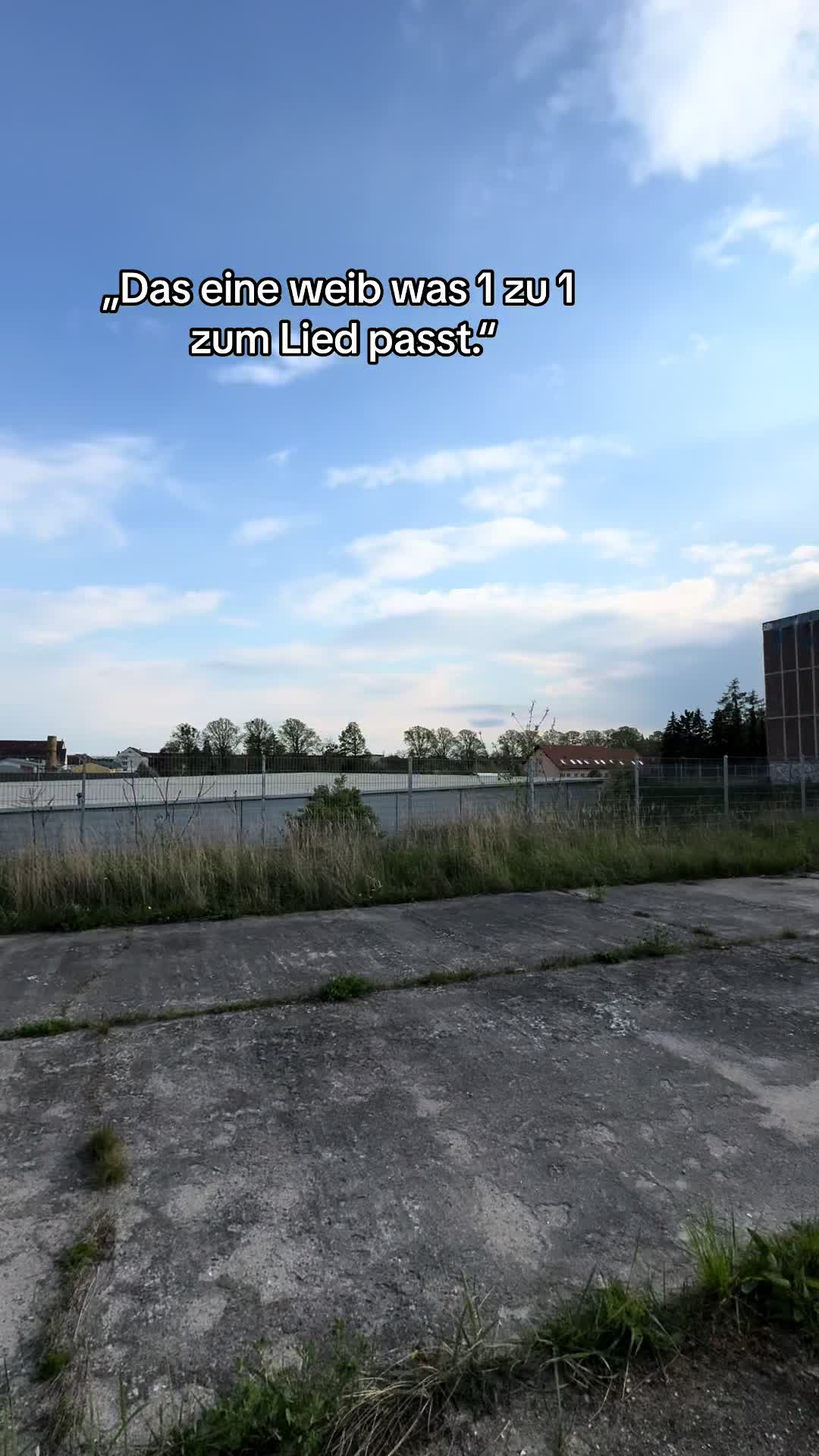 @_E_