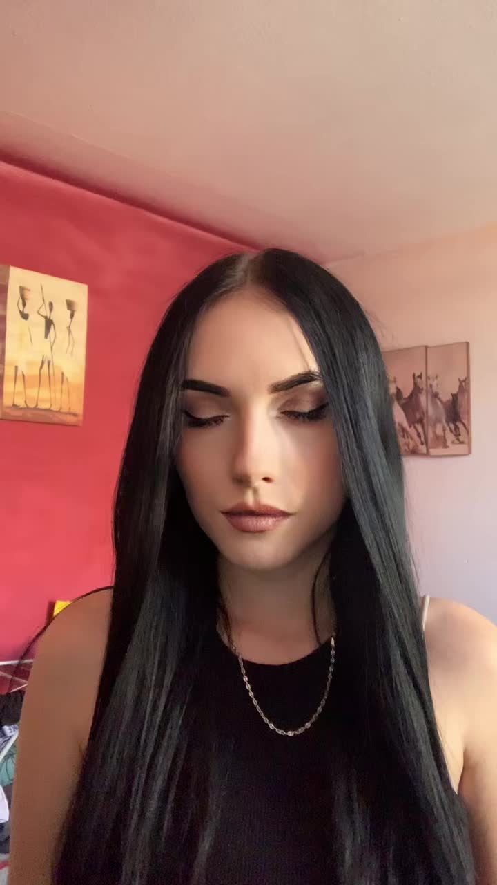 @veronika_kubenkova