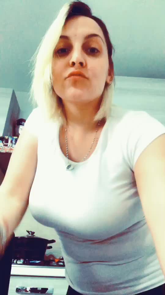 @Valentina