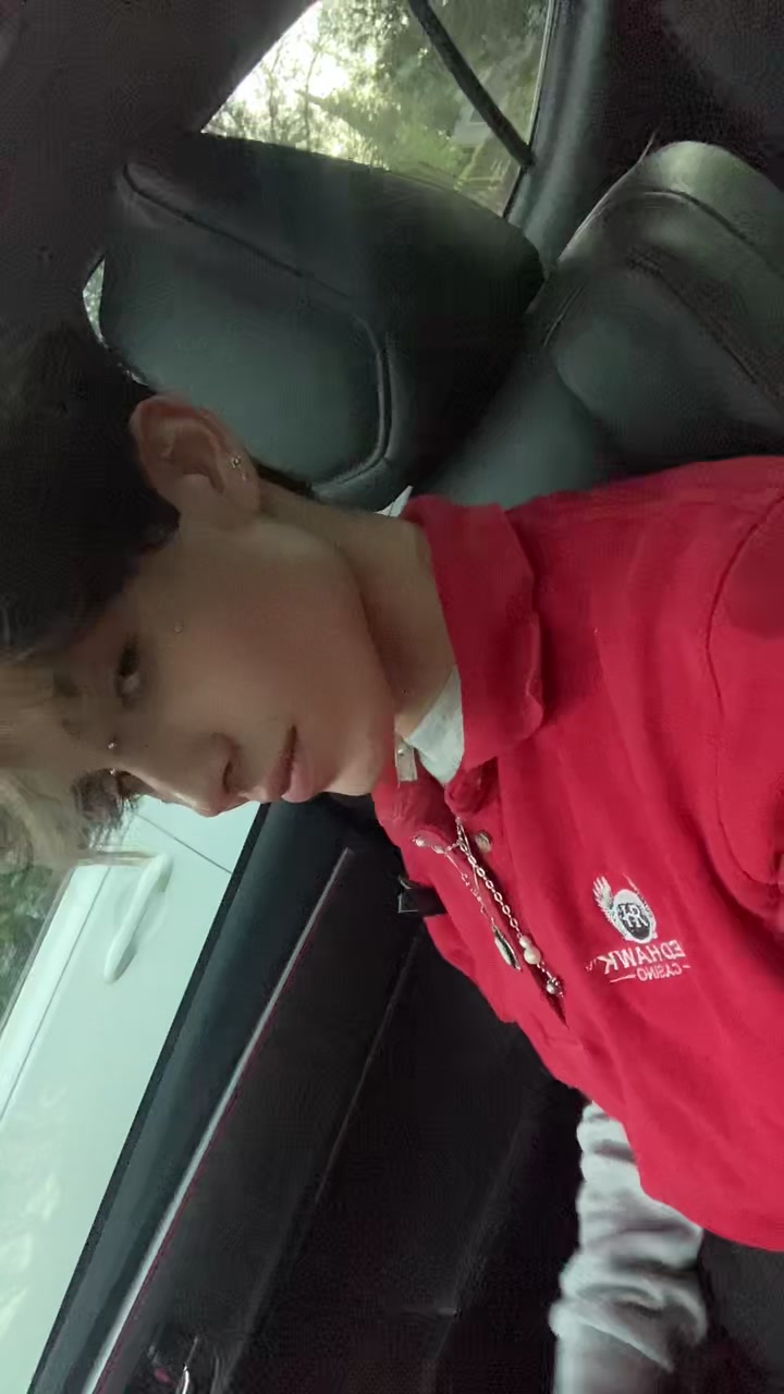 @P </3