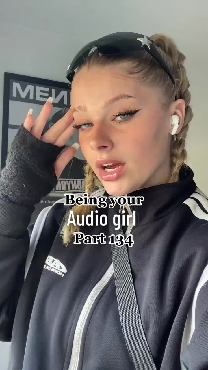 @•ur audio girl•