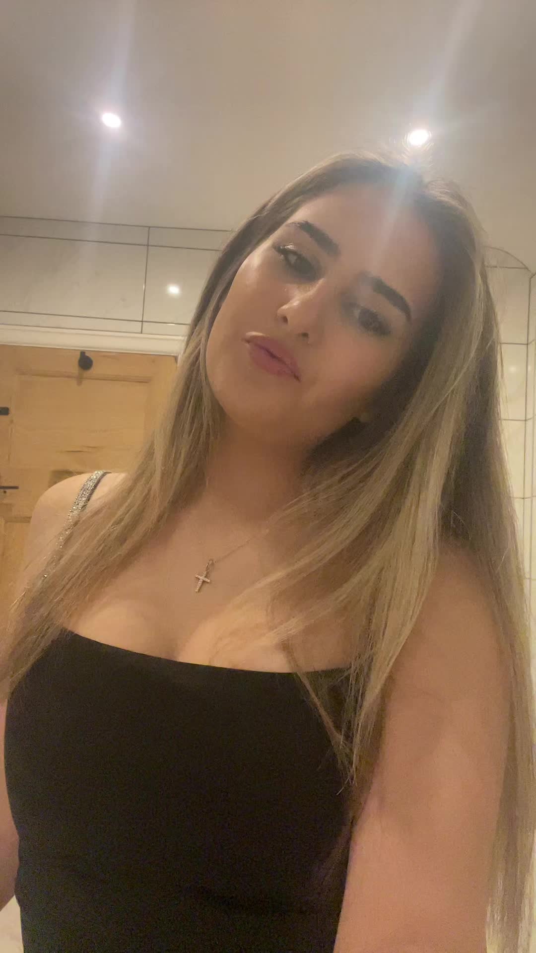 @anna x