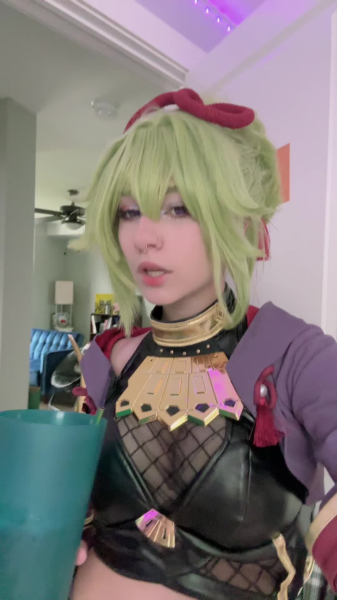 @izzy.cosplayy