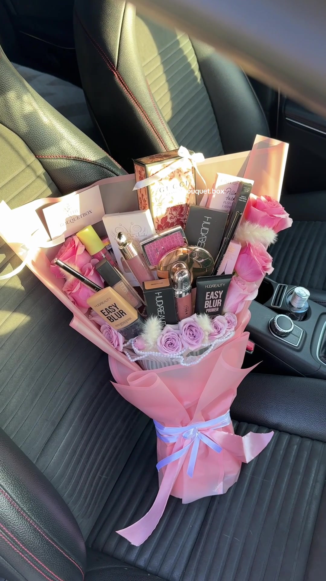 @THE BOUQUET BOX