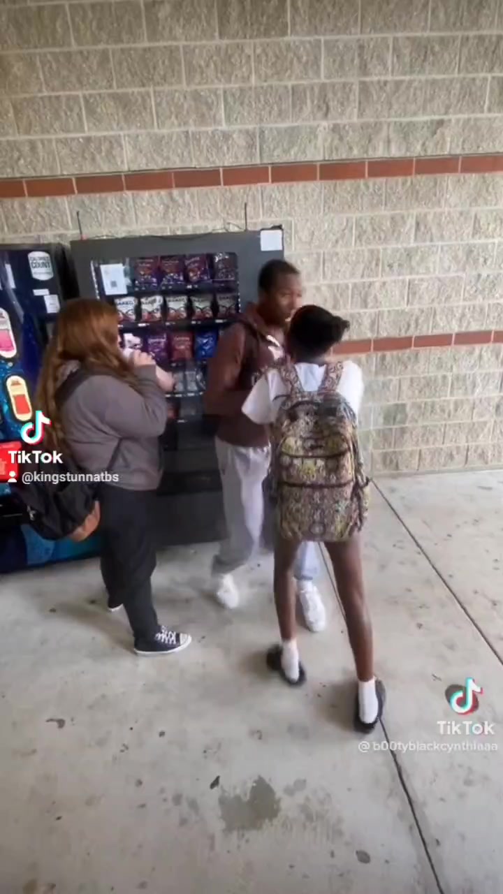 @KingstunnaTBS