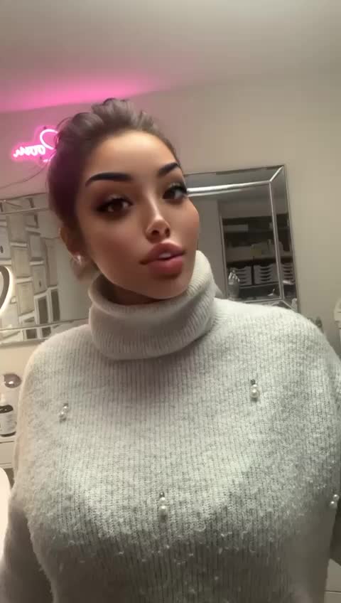 @Laura Pink