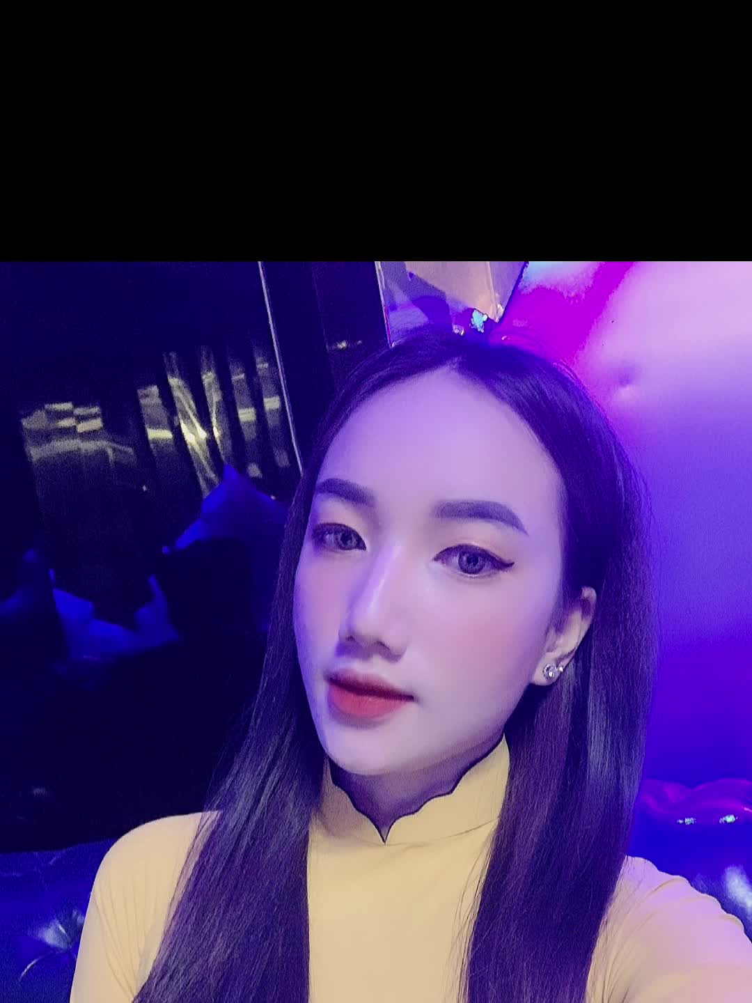 @𝑻𝒉𝒂𝒏𝒉 𝑯𝒂̆̀𝒏𝒈🩵