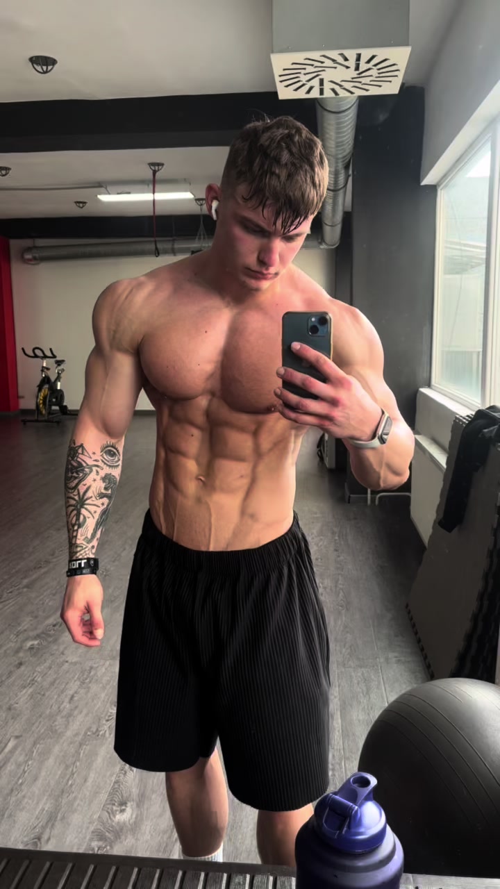 @oliverprochazka