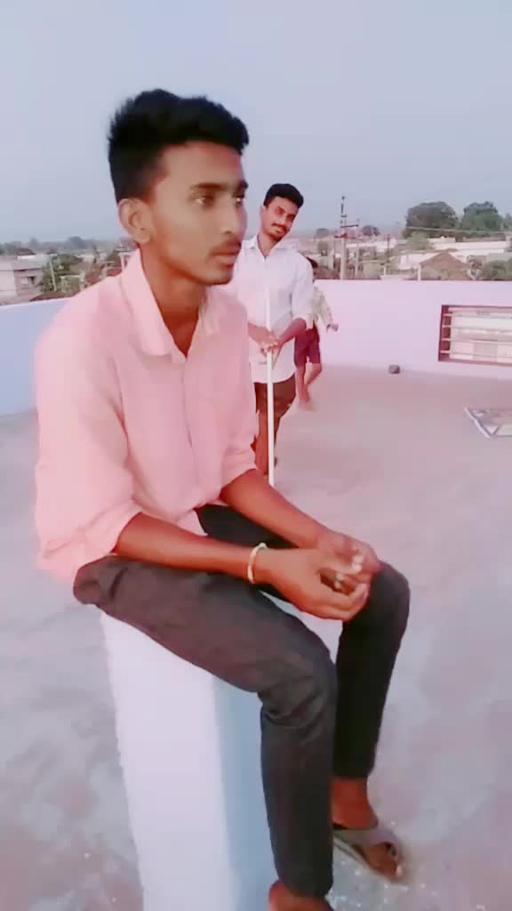 @👑vamshi yadav 🤘
