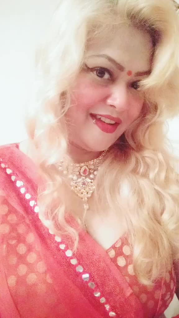 @Desi Queen❤️𝓑𝓜 ❤️