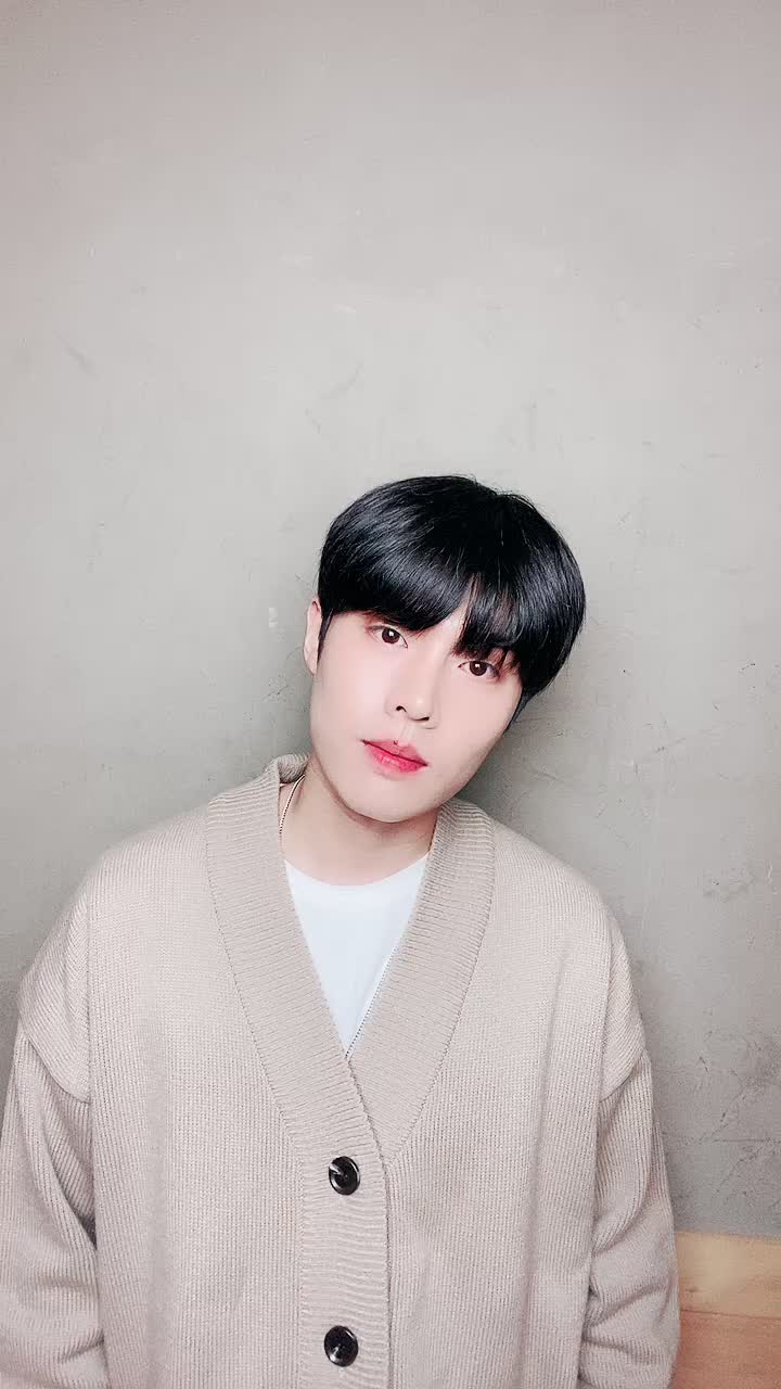 @BLACK6IX_OFFICIAL