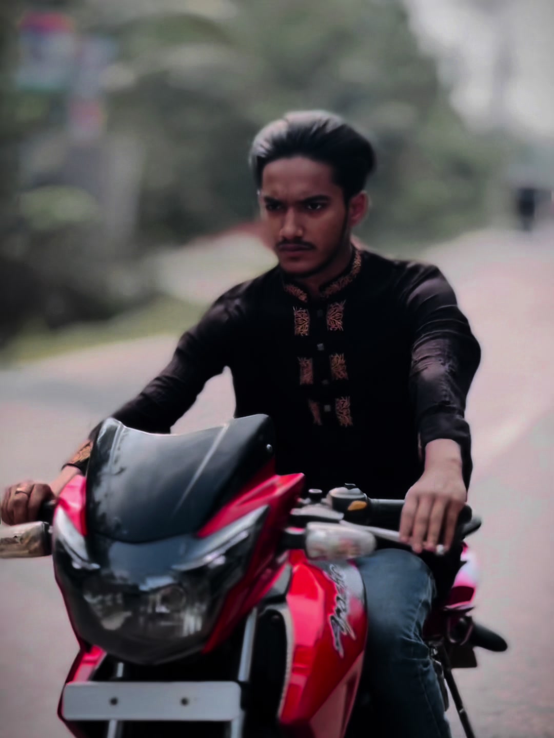 @santochowdhury40 🇧🇩❤️🩹🇫🇮
