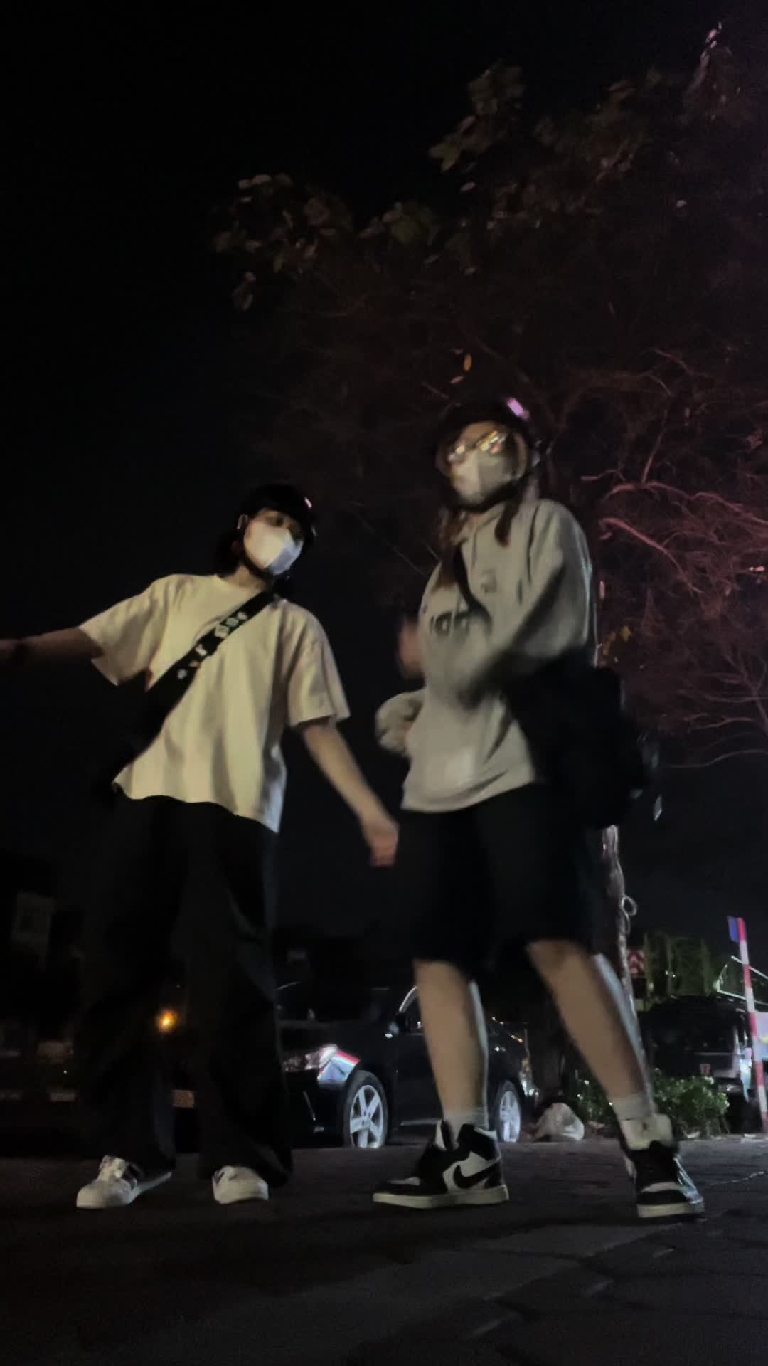 @Diệu