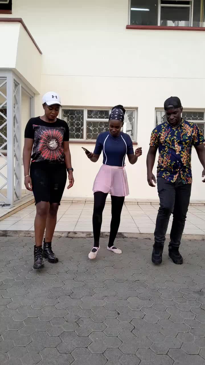 @ayiekobettyamonde