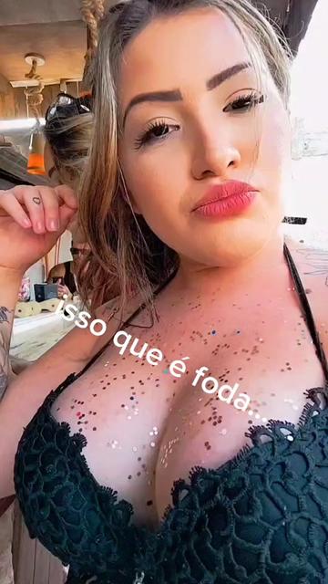 @Tayna Brazutto