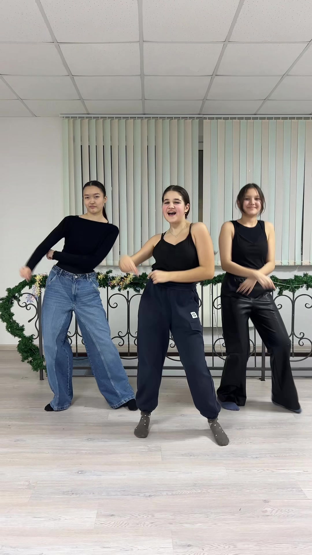 @DANCE STUDIO