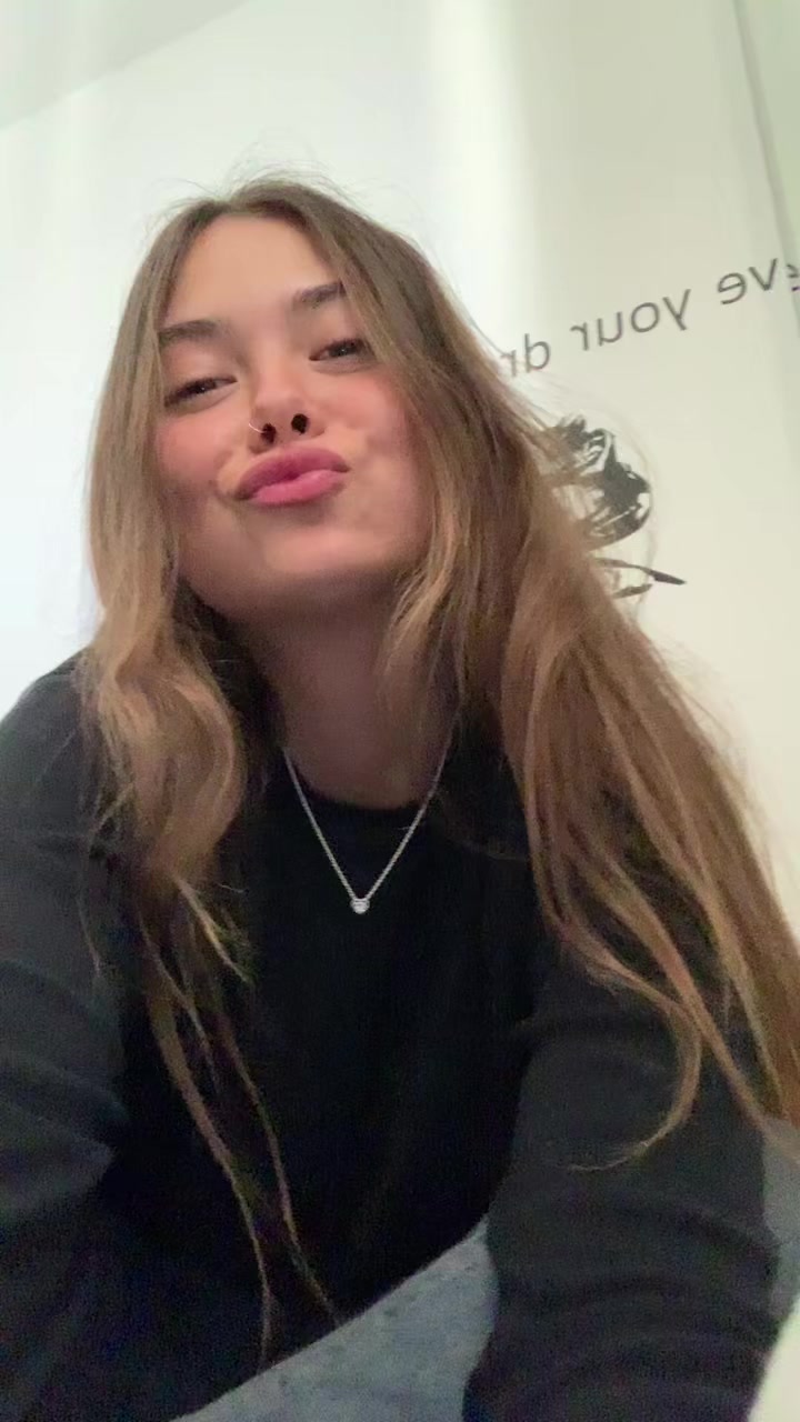 @liiiza