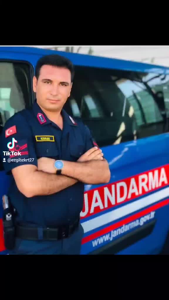 @ezgibzkrt kıvrak