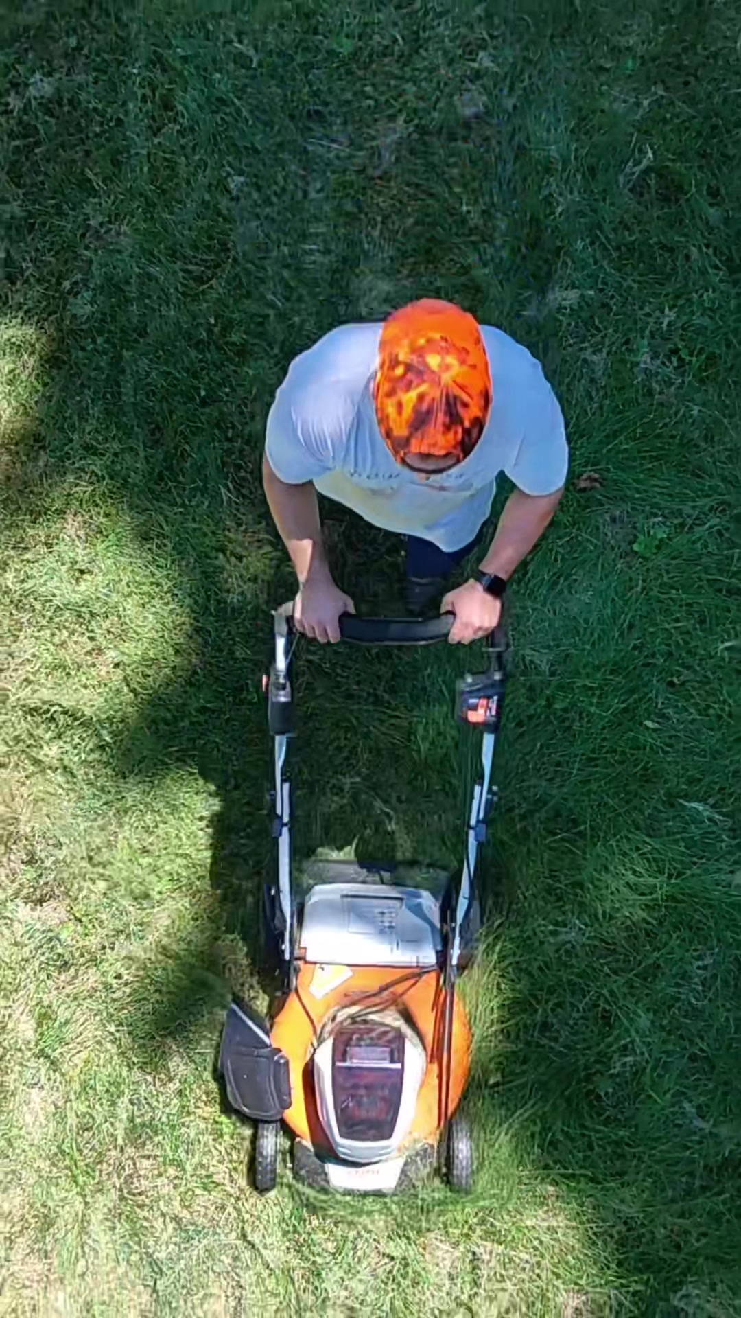 @IWantToMowYourLawn