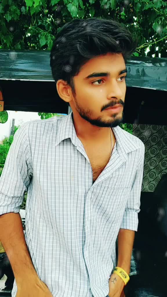 @shravan 🖤 kumar 😎