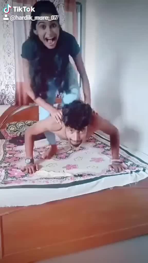@morehardik