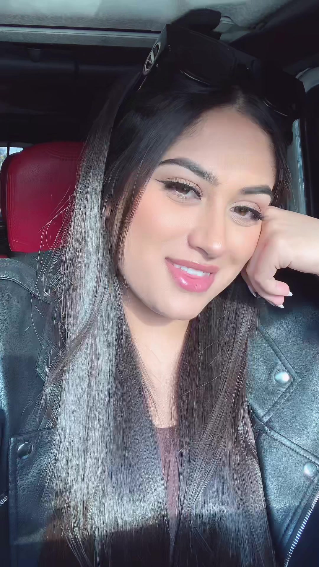 @Kthind_