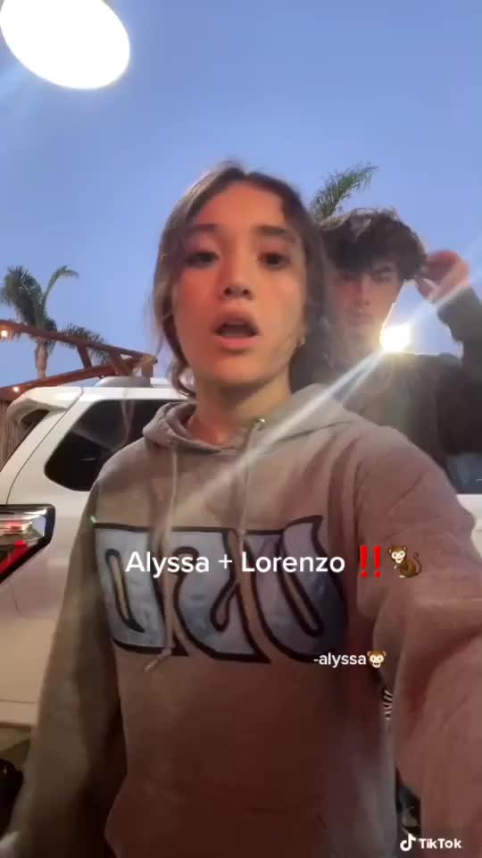 @alyssa & gabriella 💐💞