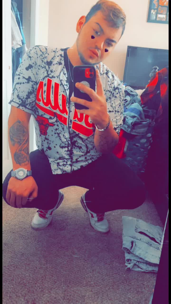 @Derrick Gallegos275