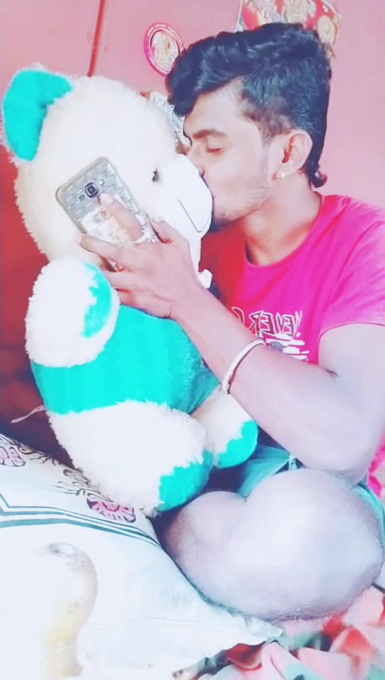 @smlie_santhu