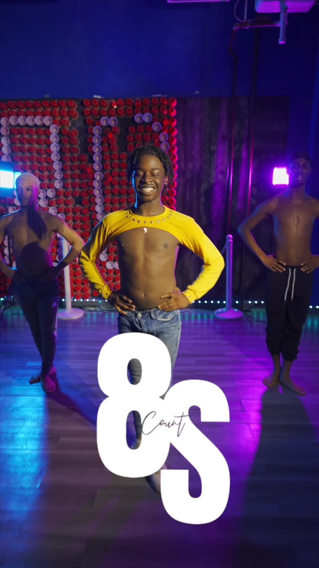 @8countStudios