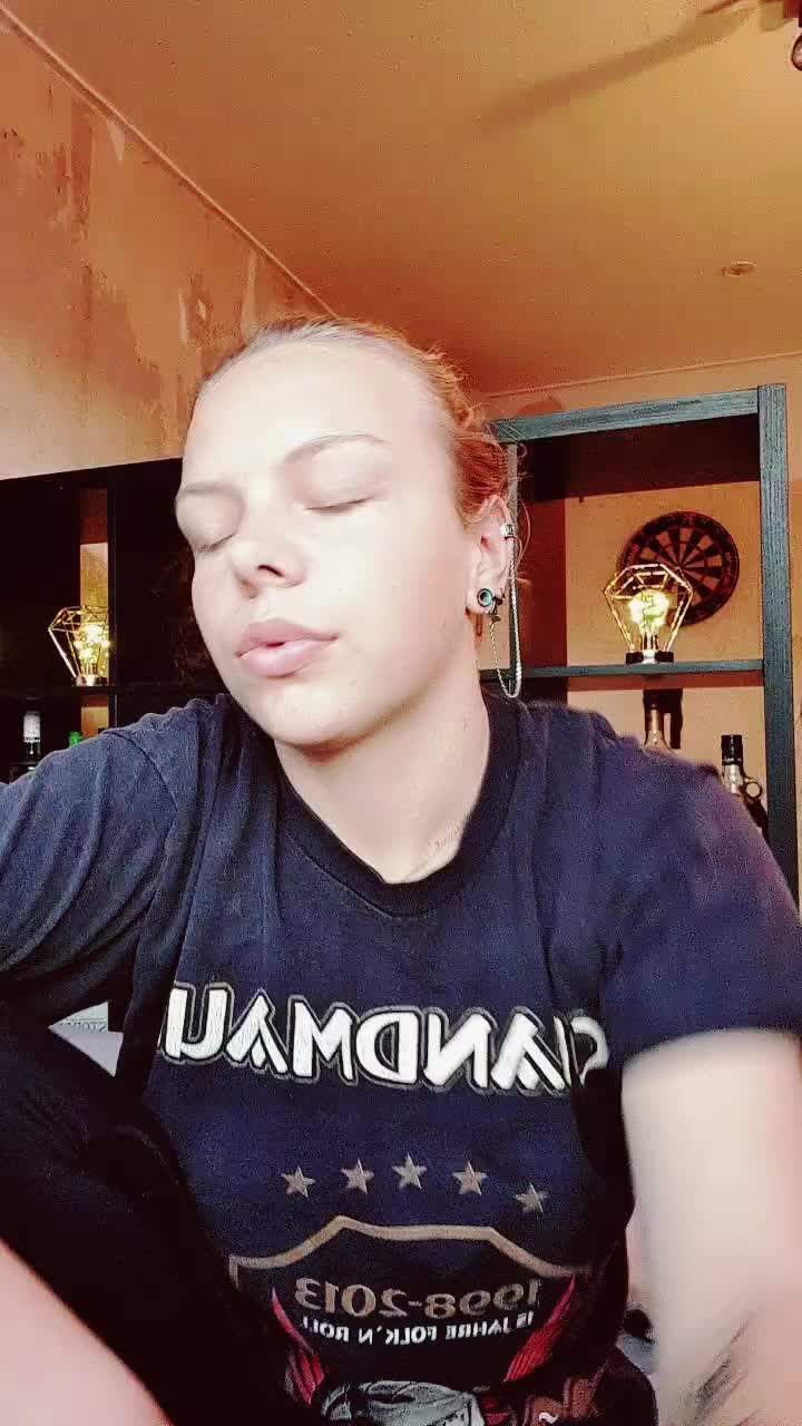 @alexandra