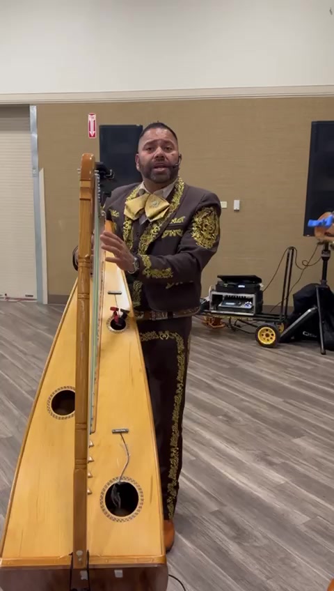 @Mariachi Trio Generaci&oacute;n