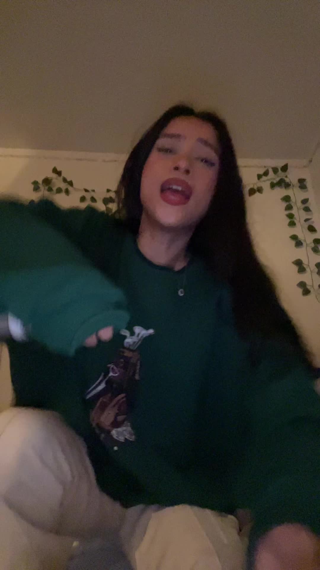 @Luna