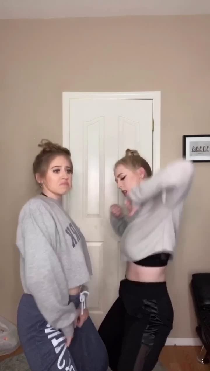 @devan_mooney