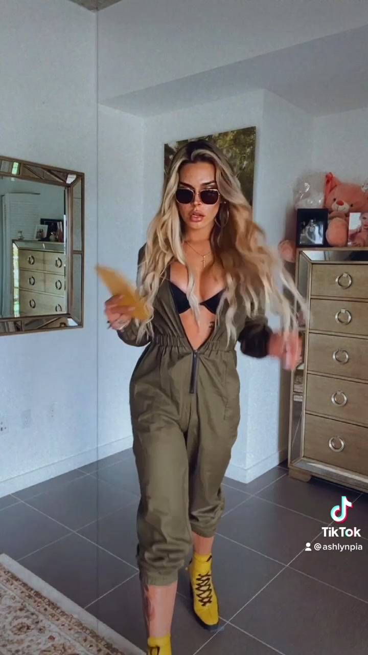 @srtashlyn