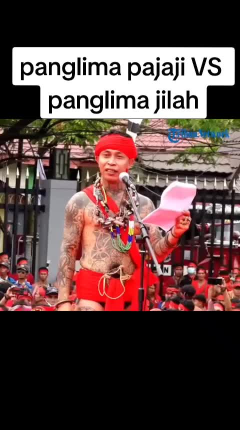 @🫂