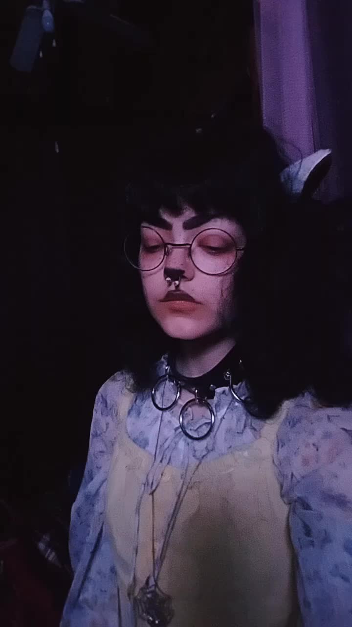 @🍓VOMIT