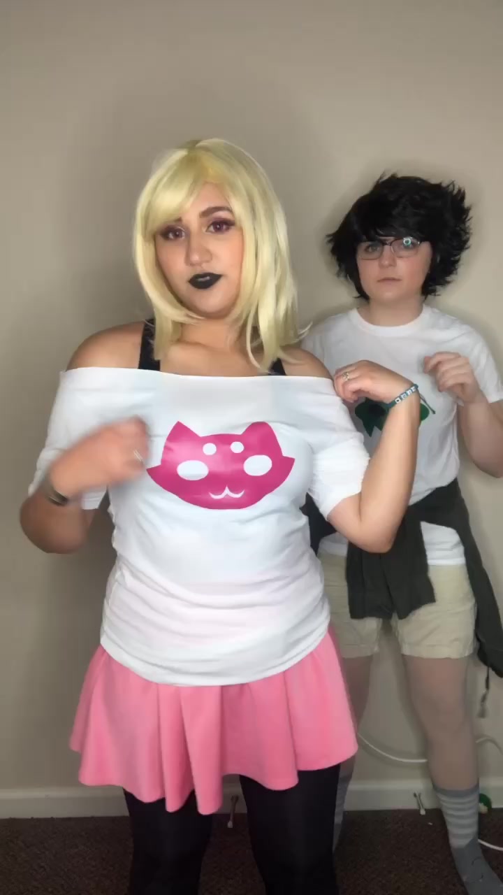 @GarviCosplay