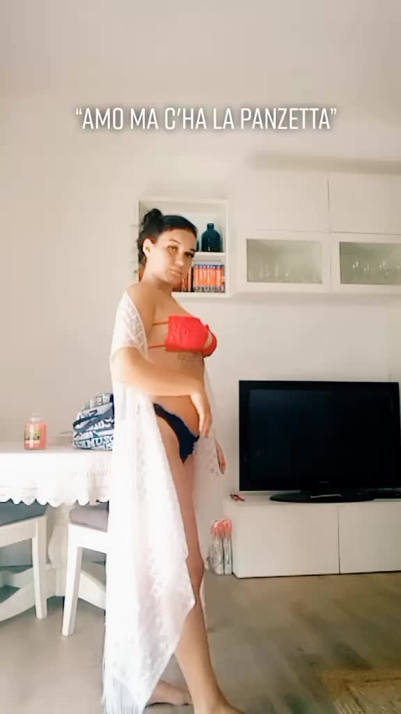 @Rebeccapavone