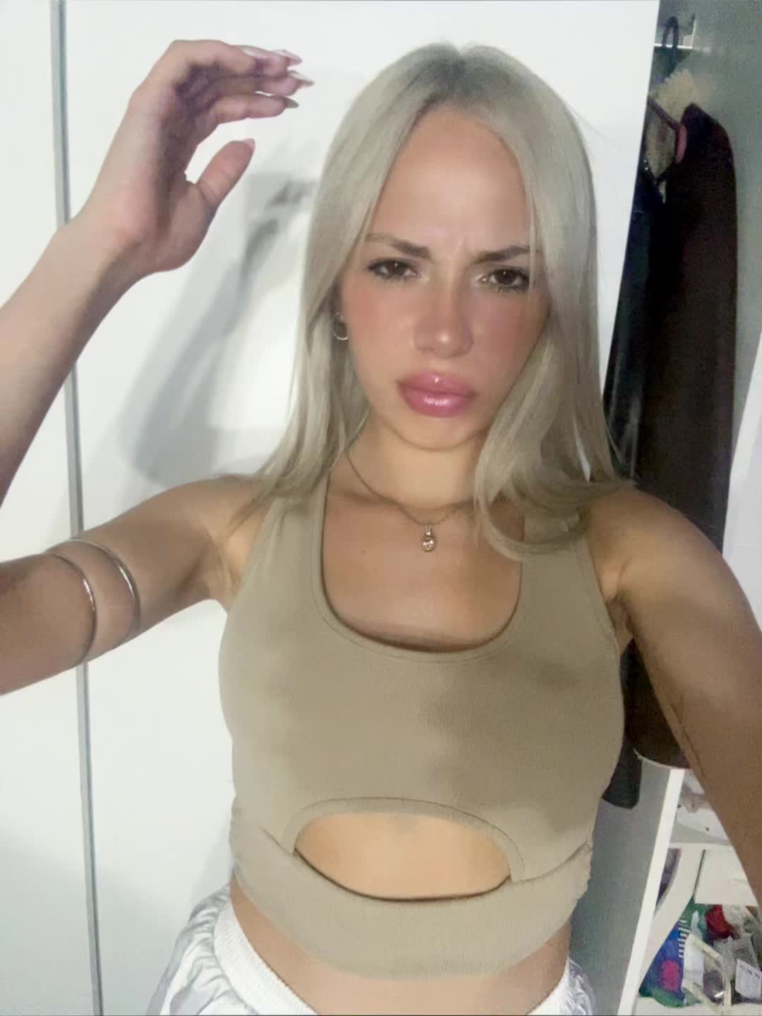 @melToloza🥀