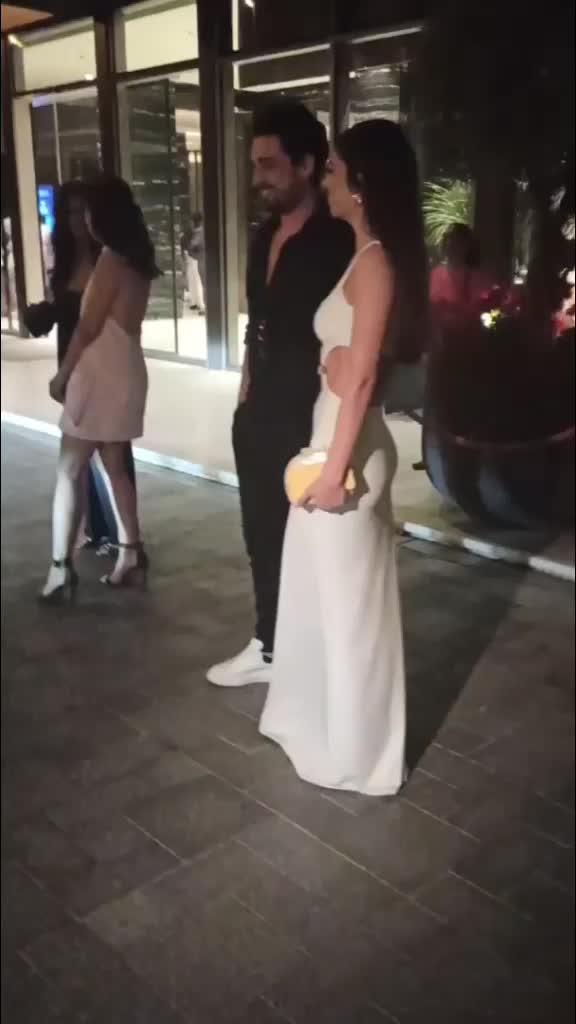 @Elena Alexandra