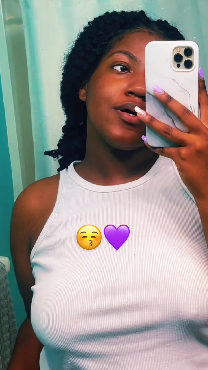 @royalsviolet