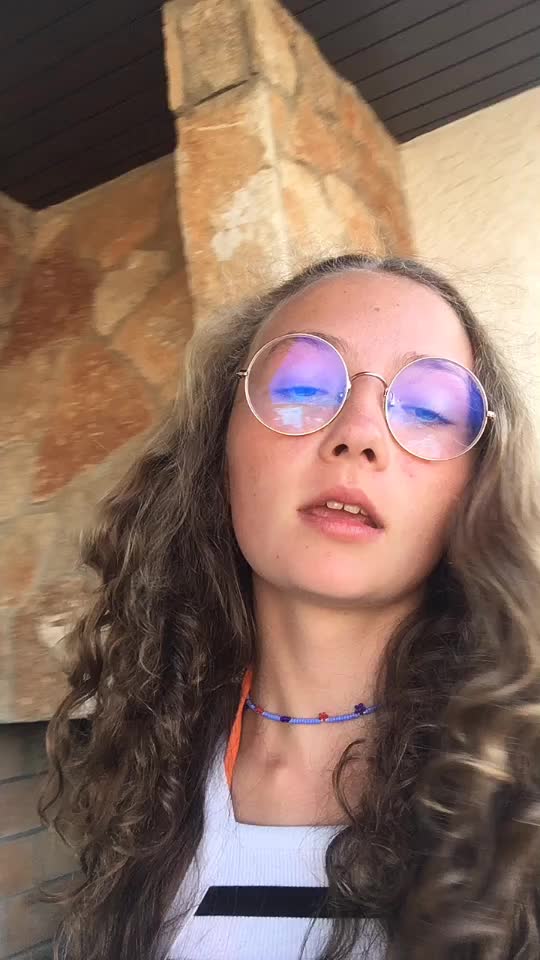 @vi✹