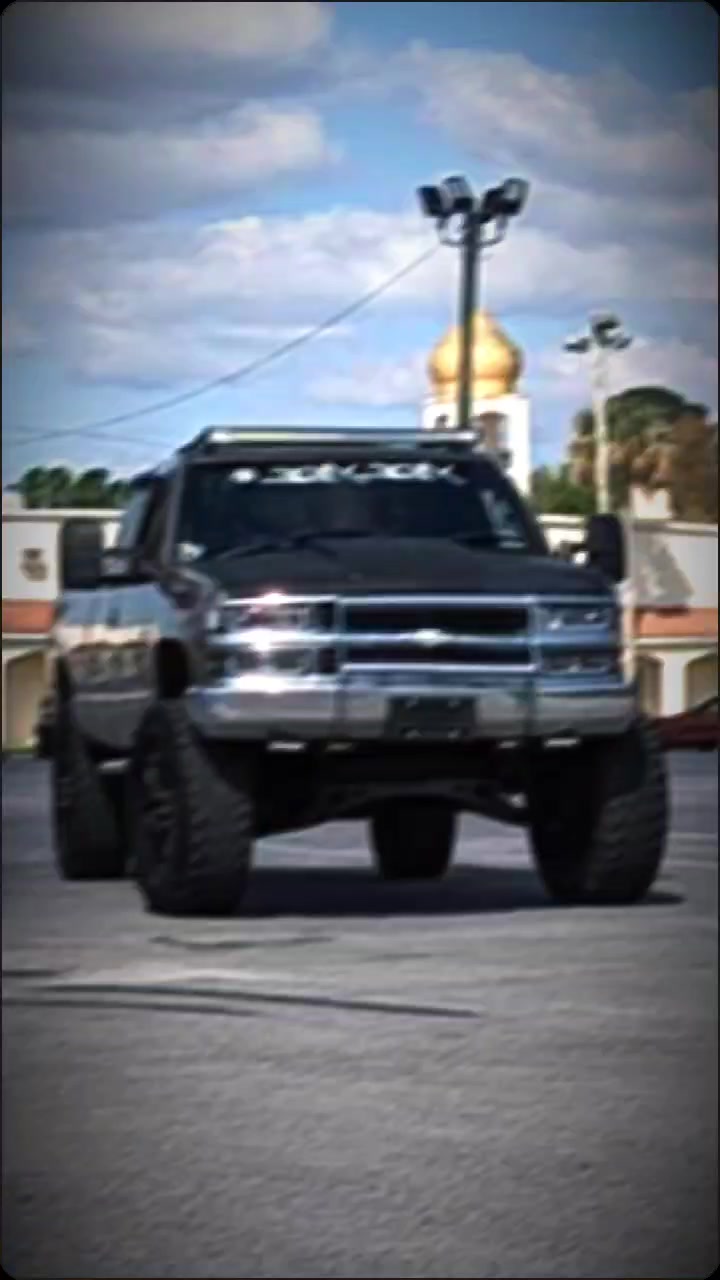 @Hollywood74