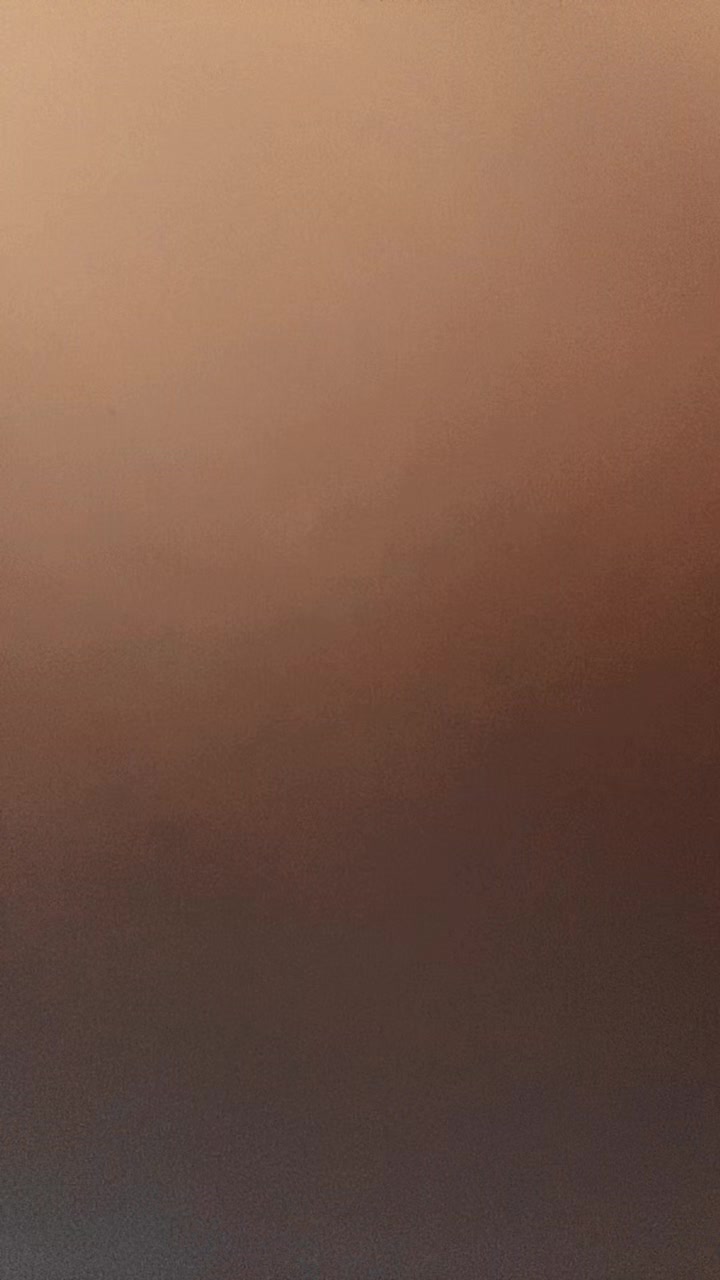 @るな