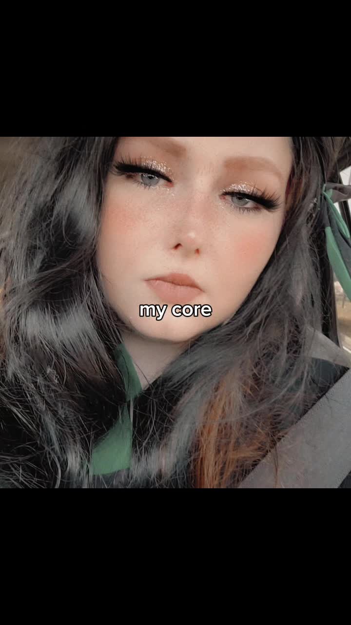 @rosegoldqueen97